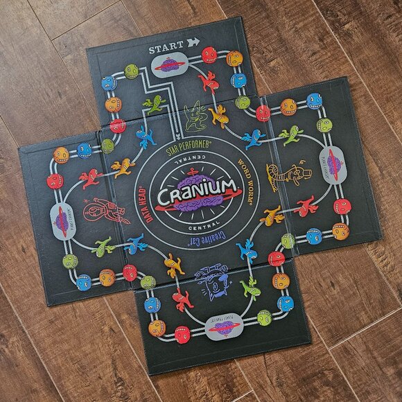 Cranium WOW - Board Game for Adults - Complete - Picture 15 of 15